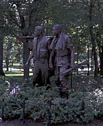 Vietnam Memorial statues
